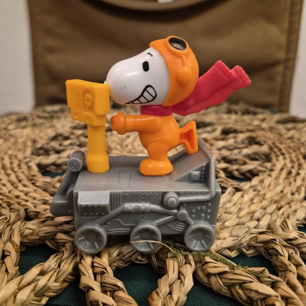 2019 McDonald's Happy Meal Toy Peanuts NASA Snoopy Space Buggy 6